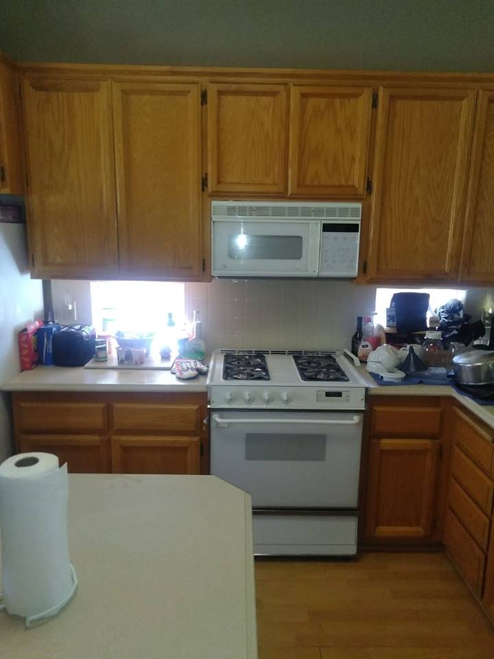 Expert Deep Home & office Cleaning in Stockton – Serrano’s Cleaning Technician performing deep carpet cleaning in a Stockton living room Janitorial and residential services, before and after photos